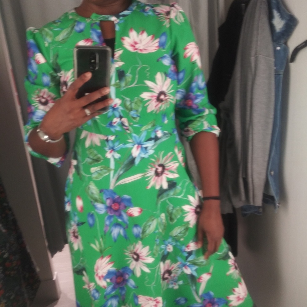 Green+multifloral dress w\ light as air fabric